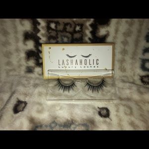 Lashoholic Lashes - Instagram False
